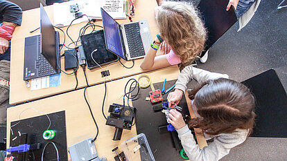 Logo La CodeWeek pour déconstruire les stéréotypes